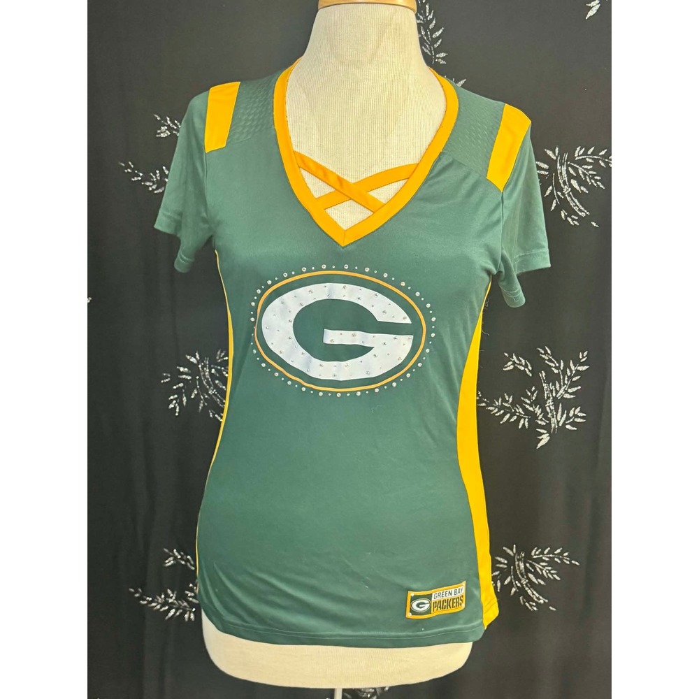 Green Bay Packers Womens Rhinestone Logo V-Neck Shirt Green Gold NFL Fan Apparel